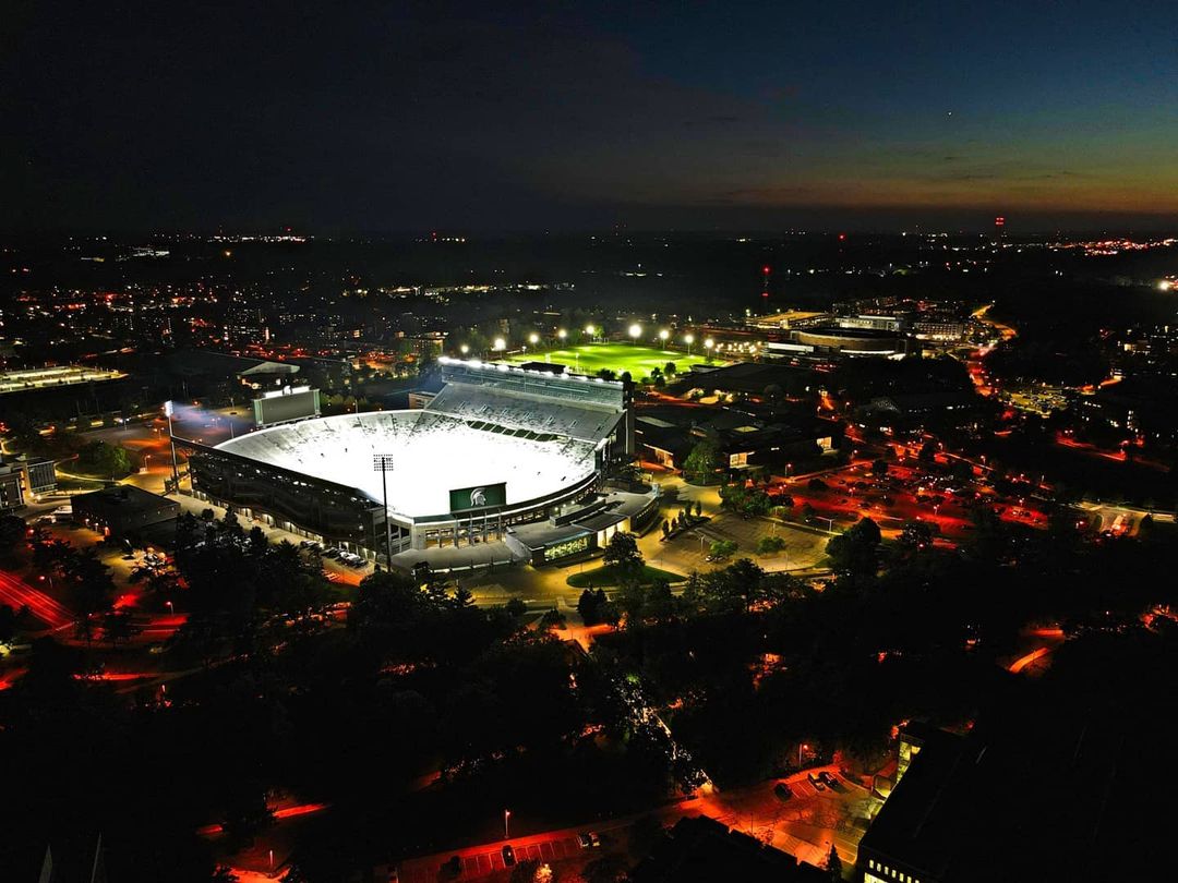 Read more about the article Campus after dark